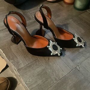 Elegant Black Heels with Crystal Embellishments
